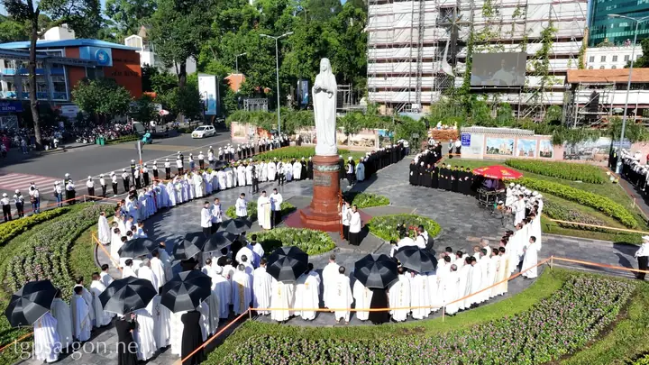 Tục Cúng Cửa Ở Sài Gòn: Nguồn Gốc, Ý Nghĩa Và Hướng Dẫn Chi Tiết