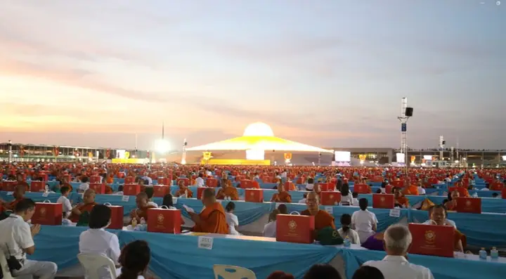 Tìm Hiểu Sâu Về Tục Cúng Dường Của Người Thái Lan: Ý Nghĩa, Các Bước & Vật Phẩm