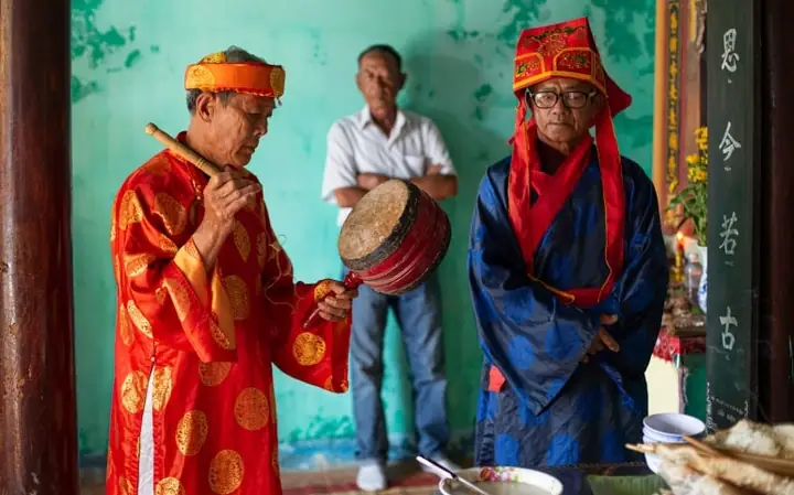 Tục Thờ Cúng Cá Voi Ở Việt Nam: Nguồn Gốc, Ý Nghĩa Văn Hóa Và Những Câu Chuyện Lịch Sử