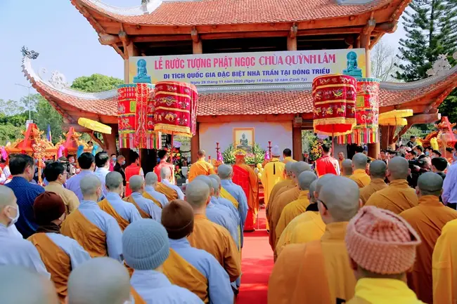 Tượng Phật Chùa Quỳnh Lâm