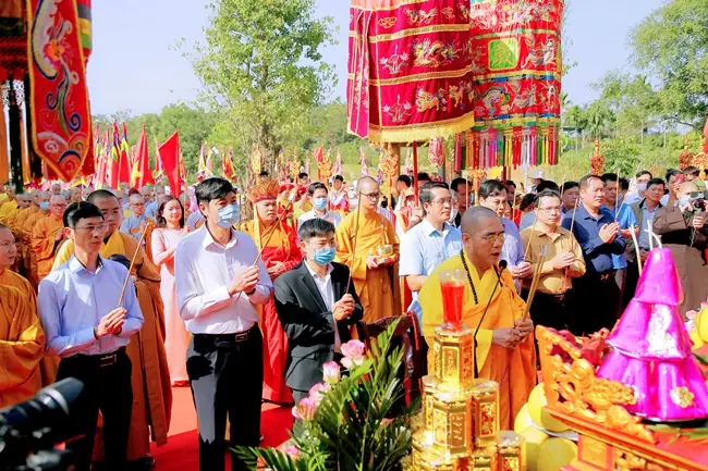 Tượng Phật Chùa Quỳnh Lâm