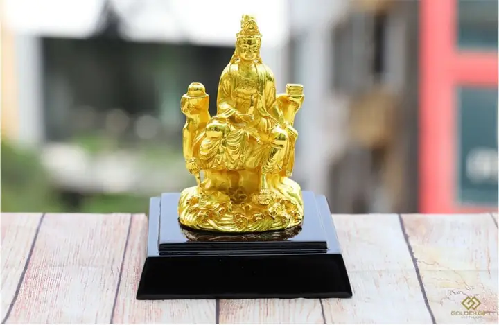 Tượng Phật Quan Âm