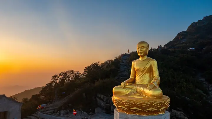 Bảo Tượng Phật Hoàng Trần Nhân Tông