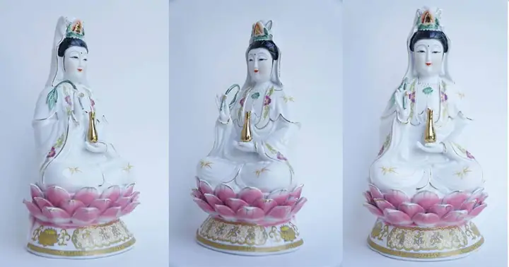 Tượng Phật Quan Âm Bồ Tát Tọa Đài Sen Bằng Gốm Trắng Viền Vàng