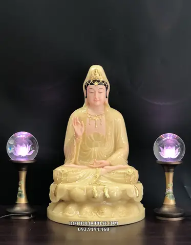 Tượng Phật Bà Quan Thế Âm Bằng Đá Thạch Anh Qabt-046