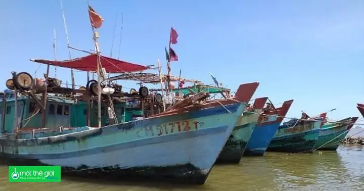 Ý Nghĩa Vái Lạy Cúng Kiến: Nguồn Gốc, Các Bước & Những Điều Cần Biết