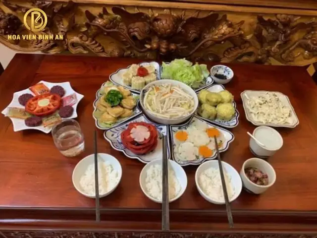 Cẩm Nang Văn Khấn Cúng Cơm Cho Người Mới Mất: Nghi Thức Tâm Linh Cốt Lõi