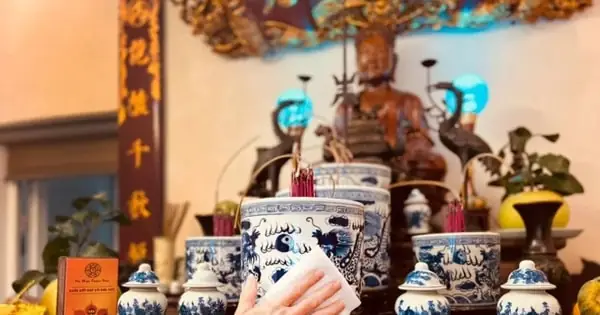 Cẩm Nang Toàn Tập Về Văn Khấn Dọn Dẹp Bàn Thờ Năm 2026