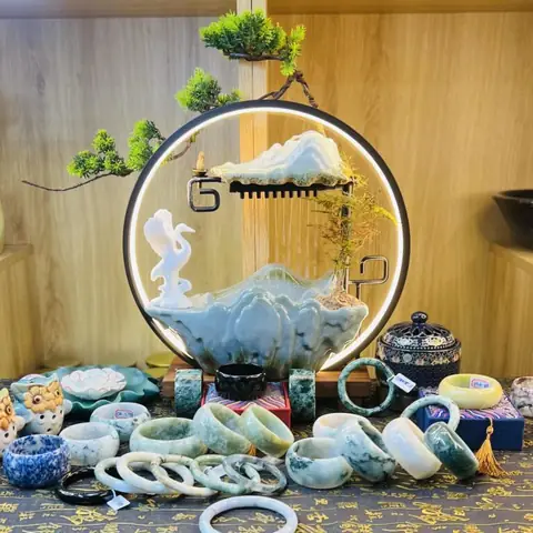 Văn Cúng Dường Số Tuổi Đinh Tỵ: Chi Tiết Ý Nghĩa Và Cách Thức Tri Ân