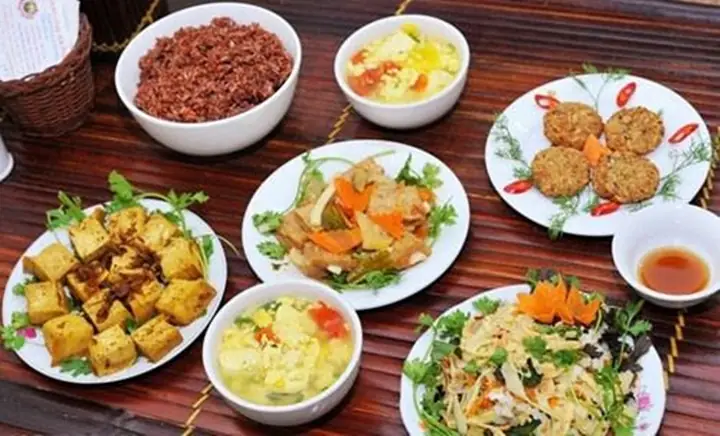 Cẩm Nang Chuẩn Bị Mâm Cúng Và Bài Văn Khấn Lễ Vu Lan Báo Hiếu Tại Nhà