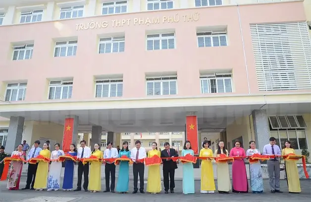 Cẩm Nang Tìm Hiểu Về Văn Cúng Và Giá Trị Độc Đáo Trong Tác Phẩm Của Phạm Phú Thứ