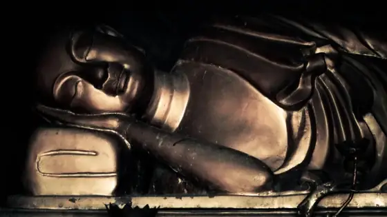 Văn Cúng Phật Hoàng: Nguồn Gốc, Ý Nghĩa Và Bài Cúng Chuẩn Nhất