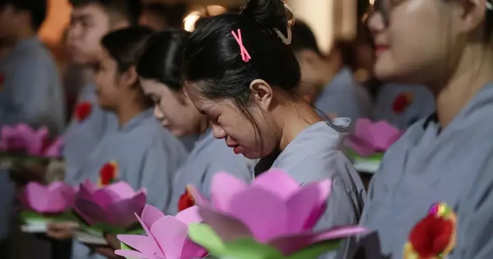 Văn Cúng Rằm Tháng Bảy Của Bác Đại Hồng Y: Nguồn Gốc, Ý Nghĩa Và Giải Đáp Chi Tiết