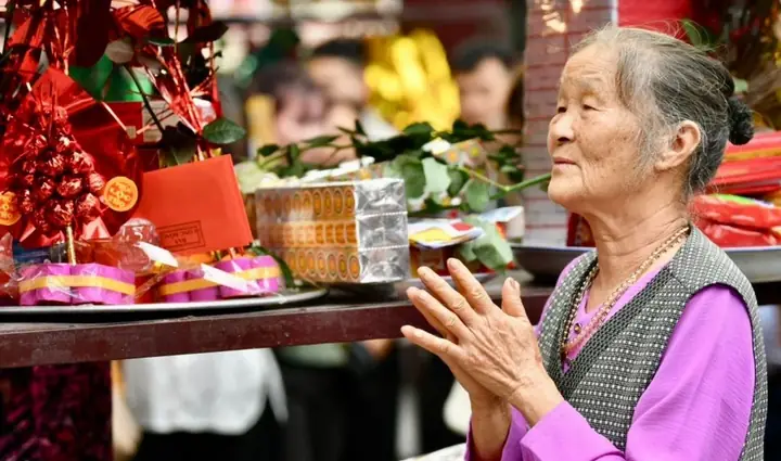 Văn Cúng Rằm Tháng Giêng Tại Văn Phòng: Hướng Dẫn Chi Tiết Và Bài Văn Chuẩn