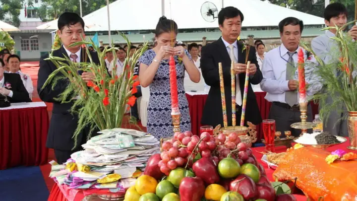 Sắm Lễ Tạ Mộ Bị Động Và Văn Khấn Tạ Mộ Bị Động Chi Tiết Đầy Đủ