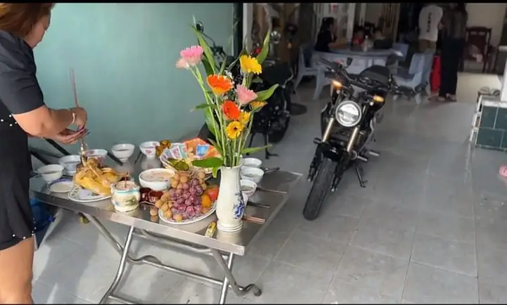 Văn Khấn Cúng Xe Máy Mới Mua: Cẩm Nang Chuẩn Bị Lễ Vật Và Nghi Thức