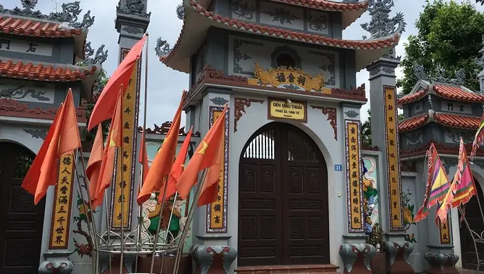 Văn Sớ Tiếng Trung Cúng Mẫu Thoải: Những Gì Bạn Cần Biết