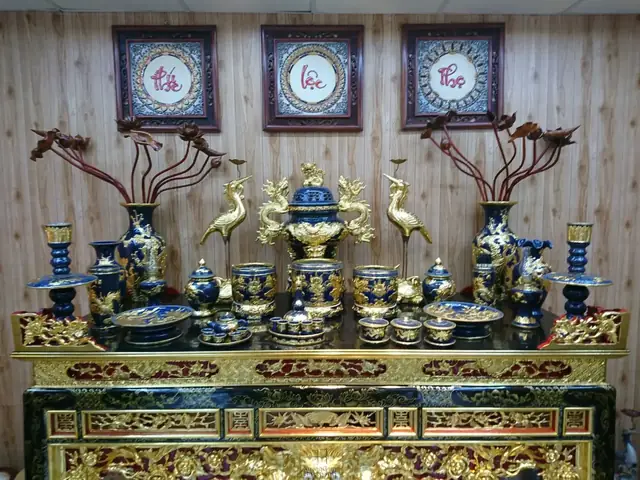 Cẩm Nang Thờ Cúng Gia Tiên: Ý Nghĩa Vàng Mã & Quy Tắc Bàn Thờ Chuẩn Tâm Linh