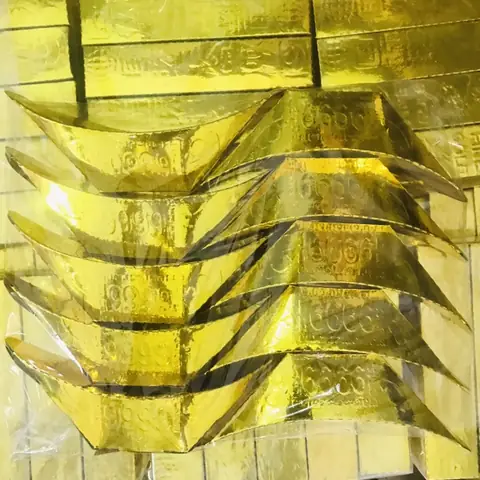 Vàng Thuyền Để Cúng: Ý Nghĩa, Các Bước Chuẩn Bị Và Văn Khấn Đầy Đủ