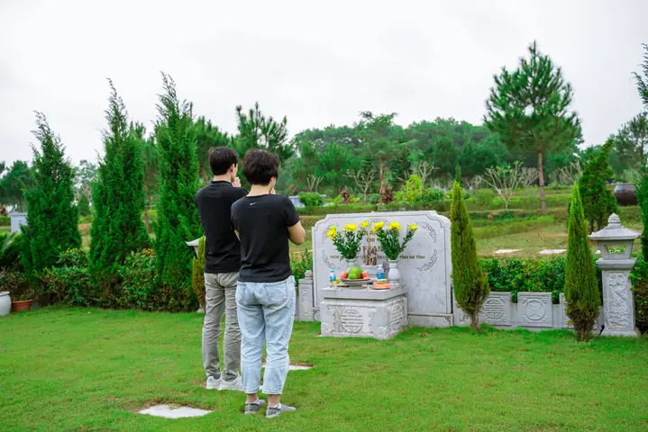 Lễ Vật Cúng Và Cách Bài Trí Trên Bàn Thờ Gia Tiên Chuẩn Phong Tục Người Việt