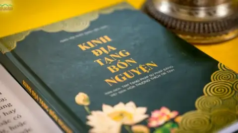 Cẩm Nang Toàn Tập Về Các Vật Phẩm Cúng Dường Phật Và Ý Nghĩa Sâu Xa Đằng Sau