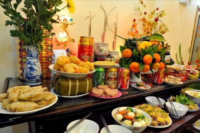 Hướng Dẫn Chi Tiết Cách Vẽ Chì Hình Ảnh Mâm Cỗ Cúng Giao Thừa