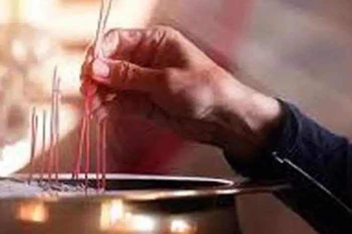 Chuẩn Bị Về Quê Cúng Thanh Minh: Lễ Vật, Bài Văn Khấn Và Những Lưu Ý Quan Trọng