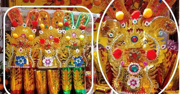 Vì Sao Có 4 Bộ Mũ Áo Cúng Ông Táo?