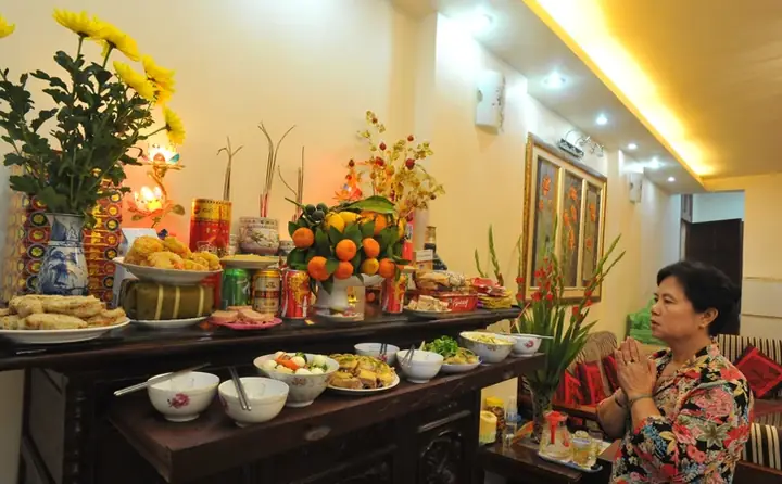 Vừa Cúng Tất Niên Vừa Cúng Ông Táo Được Không? Giải Đáp Chi Tiết Và Hướng Dẫn Đúng Phong Tục