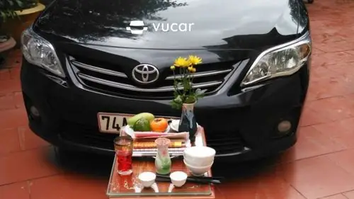Xe Gia Đình Có Phải Cúng Hàng Tháng Không?