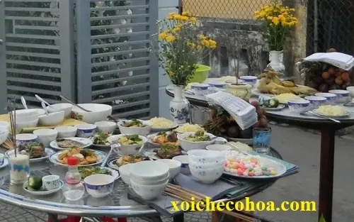 Cẩm Nang Chuẩn Bị Xôi Chè Cúng Cô Hồn: Lễ Vật, Thời Điểm Và Cách Lựa Chọn Hợp Lý