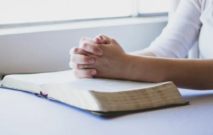 Xông Phòng Ngủ Cho Ấm Cúng Cắt Duyên Âm: Hướng Dẫn Chi Tiết Và Các Phương Pháp Hiệu Quả