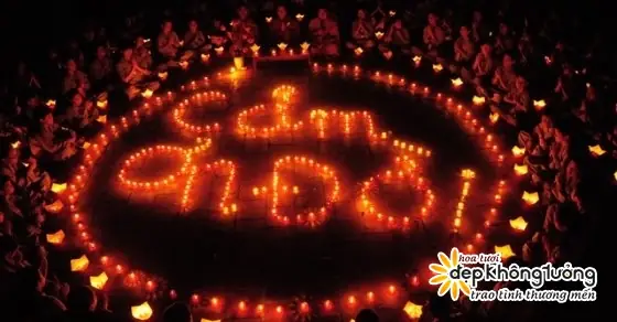 Ý Nghĩa Của Việc Dâng Hoa Cúng Phật: Tượng Trưng Cho Việc Tu Nhân Trong Đạo Phật