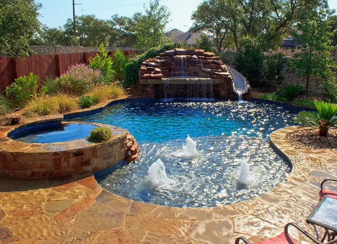 Giải Mã Ý Nghĩa Giấc Mơ Thấy Hồ Bơi: Chi Tiết Từ Tâm Lý Đến Phong Thủy