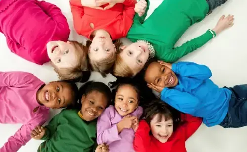 Giải Mã Ý Nghĩa Giấc Mơ Thấy Trẻ Con: Tâm Lý, Điềm Báo Và Con Số May Mắn