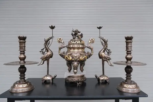 Ý Nghĩa Đỉnh Đồng Trong Không Gian Thờ Cúng