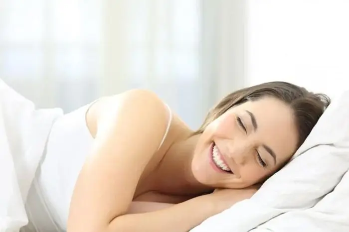 Trẻ Cười Khi Ngủ Là Bình Thường? Bác Sĩ Giải Thích Nguyên Nhân Khoa Học