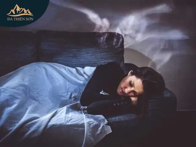 Giải Mã Giấc Mơ Thấy Mình Chết: Điềm Báo Tốt Hay Xấu?