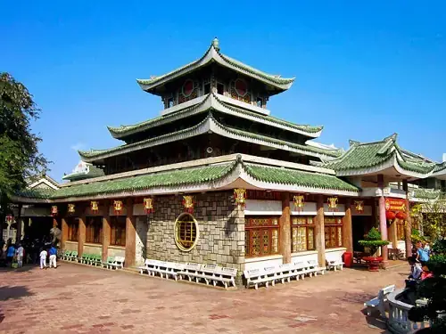 Mơ Thấy Đi Đền Miếu: Ý Nghĩa, Điềm Báo Và Cách Ứng Xử Khoa Học