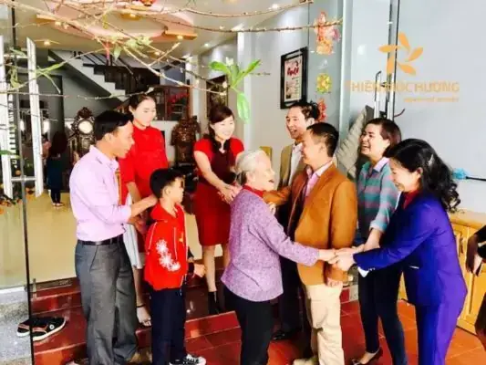 Mơ Thấy Họ Hàng Bên Chồng: Giải Mã Chi Tiết Và Ứng Dụng Thực Tế