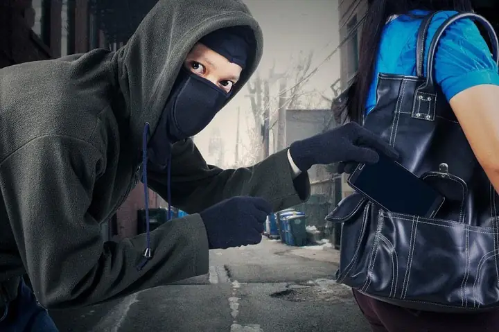 Mơ Thấy Mất Đồ Trong Nhà Là Điềm Gì? Giải Mã Chi Tiết Từ Tâm Lý Đến Tâm Linh