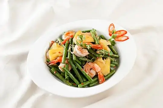 Mơ Thấy Quả Đậu Đũa: Từ Biểu Tượng Triết Lý Đến Góc Nhìn Tâm Lý Thực Tế