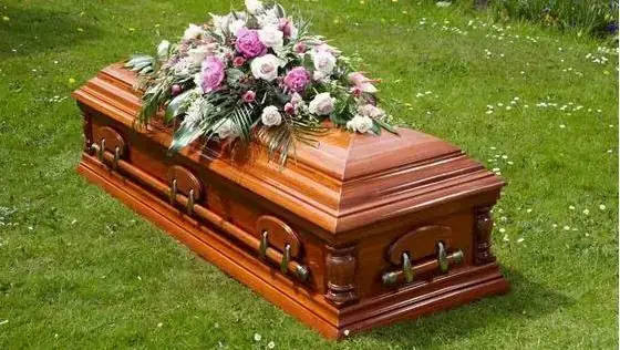 Mơ Thấy Quan Tài Trong Nhà Là Gì? Giải Mã Toàn Diện Từ Tâm Linh Đến Khoa Học