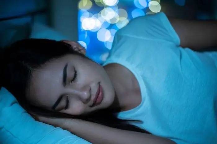 Nằm Mơ Thấy Báo Loạn: Giải Mã Ý Nghĩa Từ Tâm Lý Đến Thực Hành