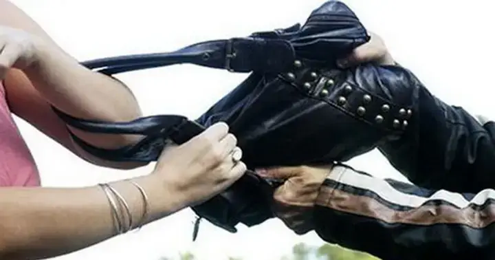 Giấc Mơ Bị Cướp Xe: Ý Nghĩa Tâm Lý, Cảnh Báo Số Học Và Cách Ứng Phó Thực Tế