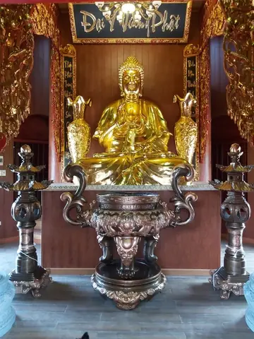 Nằm Mơ Thấy Bộ Lư Đồng: Giải Mã Ý Nghĩa Tâm Linh & Lời Khuyên Thực Tế