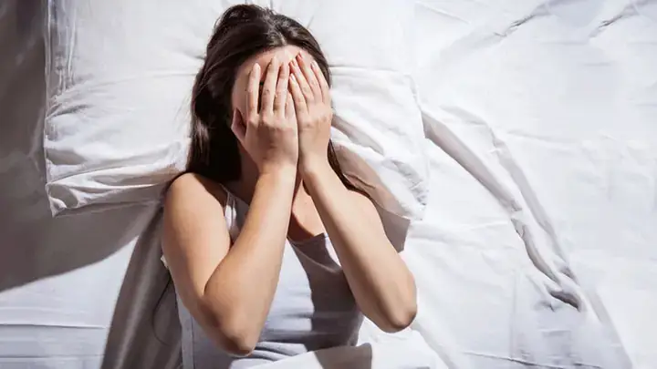 Nằm Mơ Thấy Chạy Loạn: Ý Nghĩa Theo Tâm Lý Học Và Cách Khắc Phục