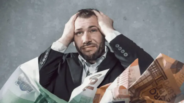 Nằm Mơ Thấy Con Nợ: Giải Mã Ý Nghĩa Từ Tâm Linh Đến Thực Tế