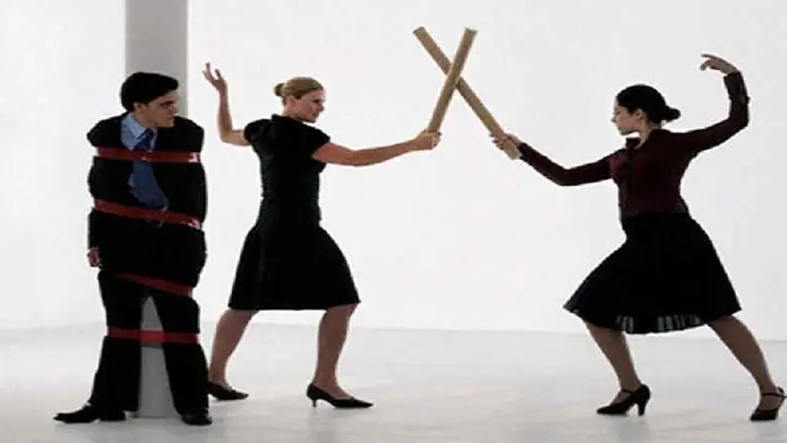 Giấc Mơ Đánh Ghen Chồng: Giải Mã Ý Nghĩa Tâm Lý Và Cách Xử Lý