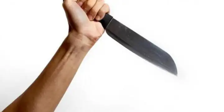 Nằm Mơ Thấy Dao Đánh Số Gì? Giải Mã Ý Nghĩa Thực Tế